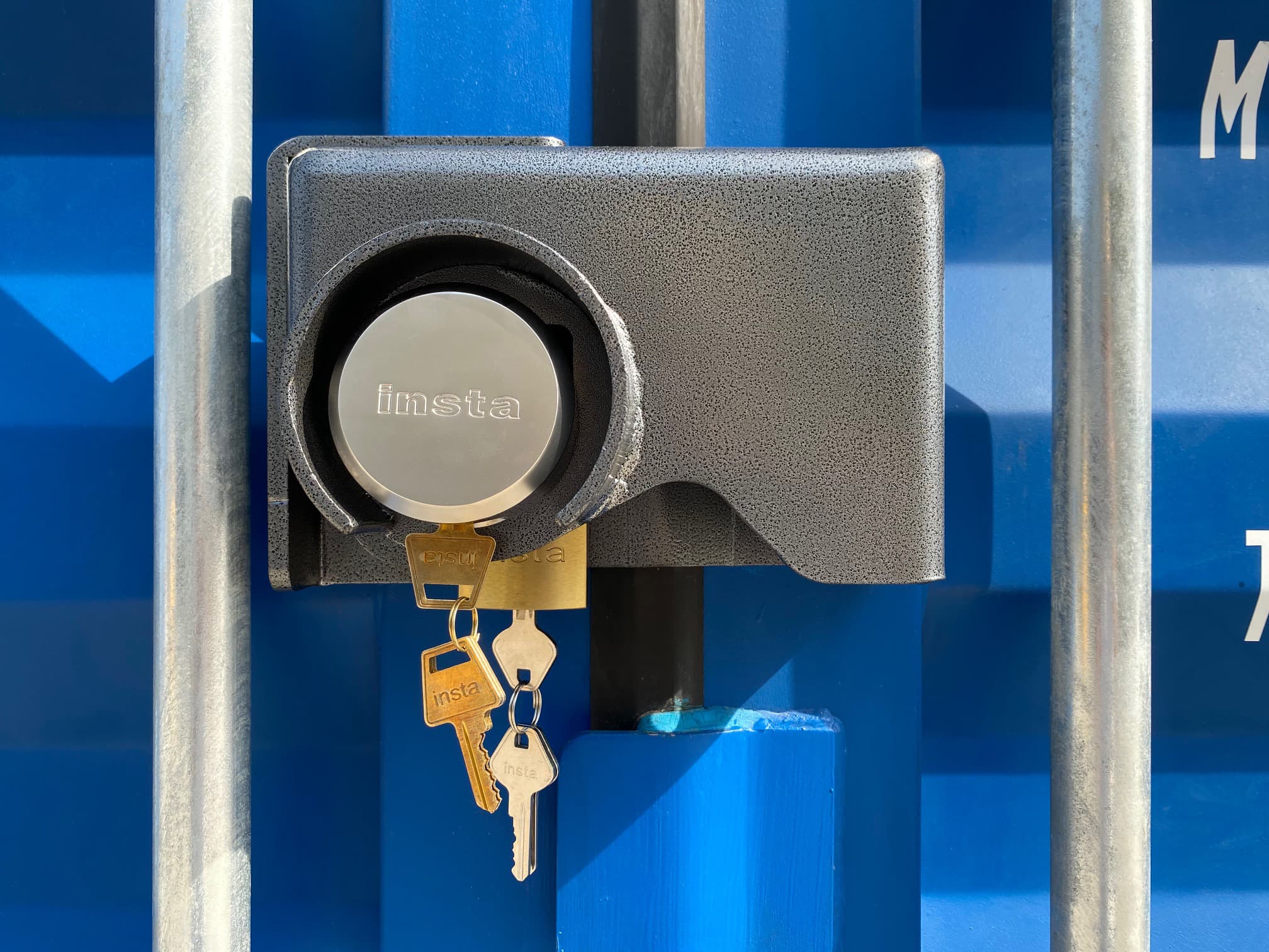 3234 INSTA Bolt-On Combo Lock Box-with keys8edit.jpg